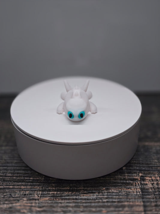 Pocket Friend - Light Fury (Luna)