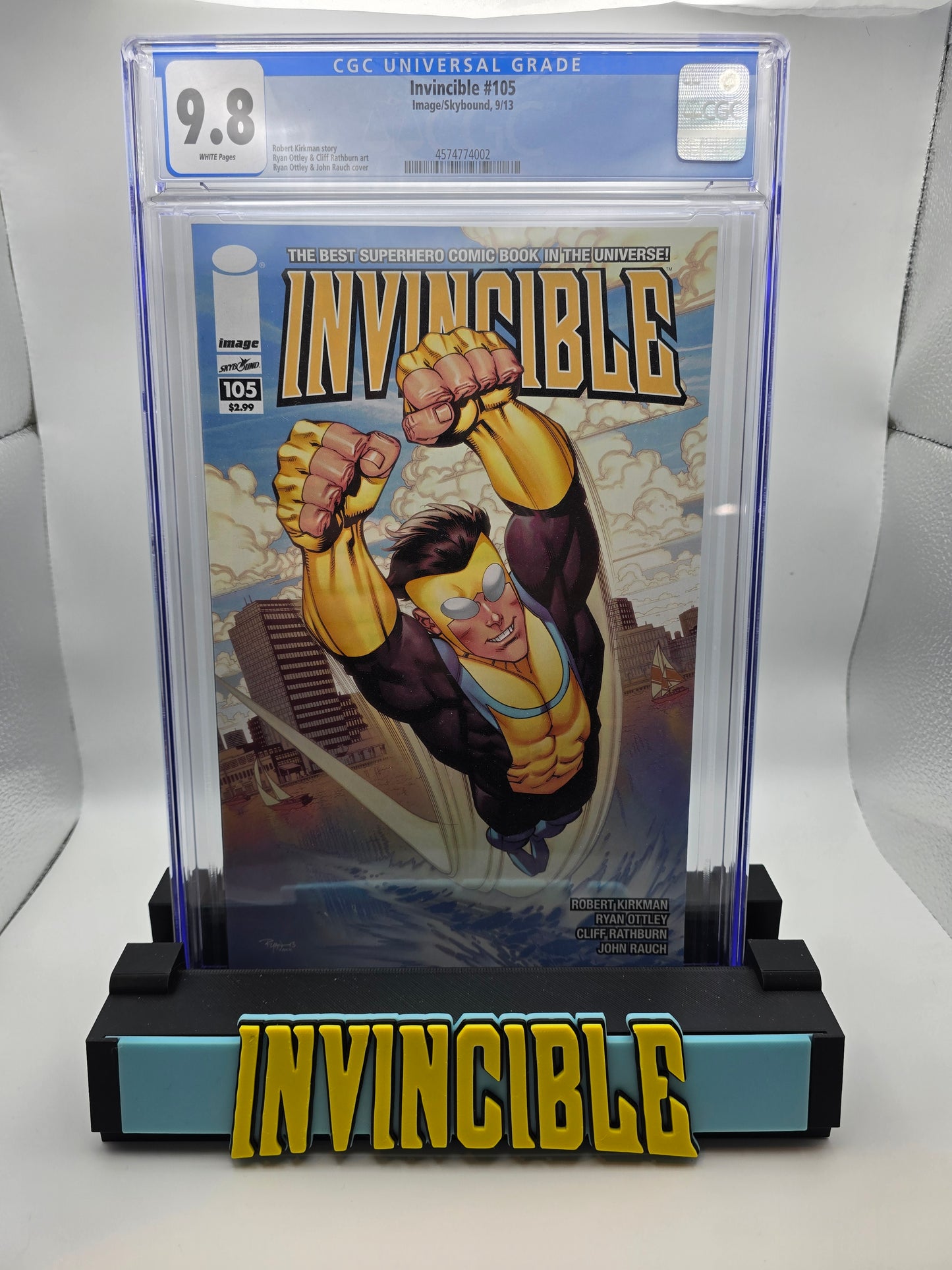 Invincible Comic Book Stand (Blood Splatter Face Plate)