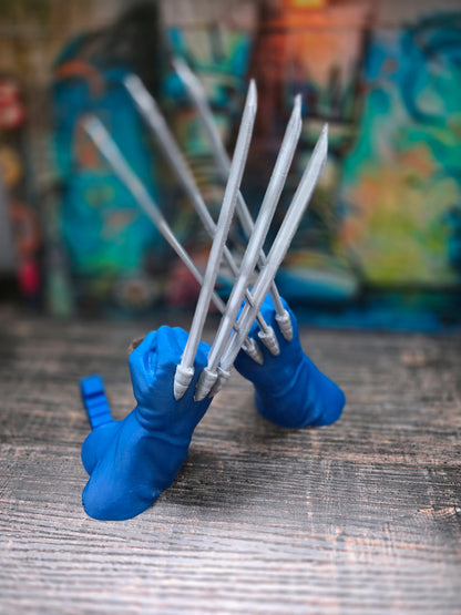 Wolverine Claws Comic Book Stand