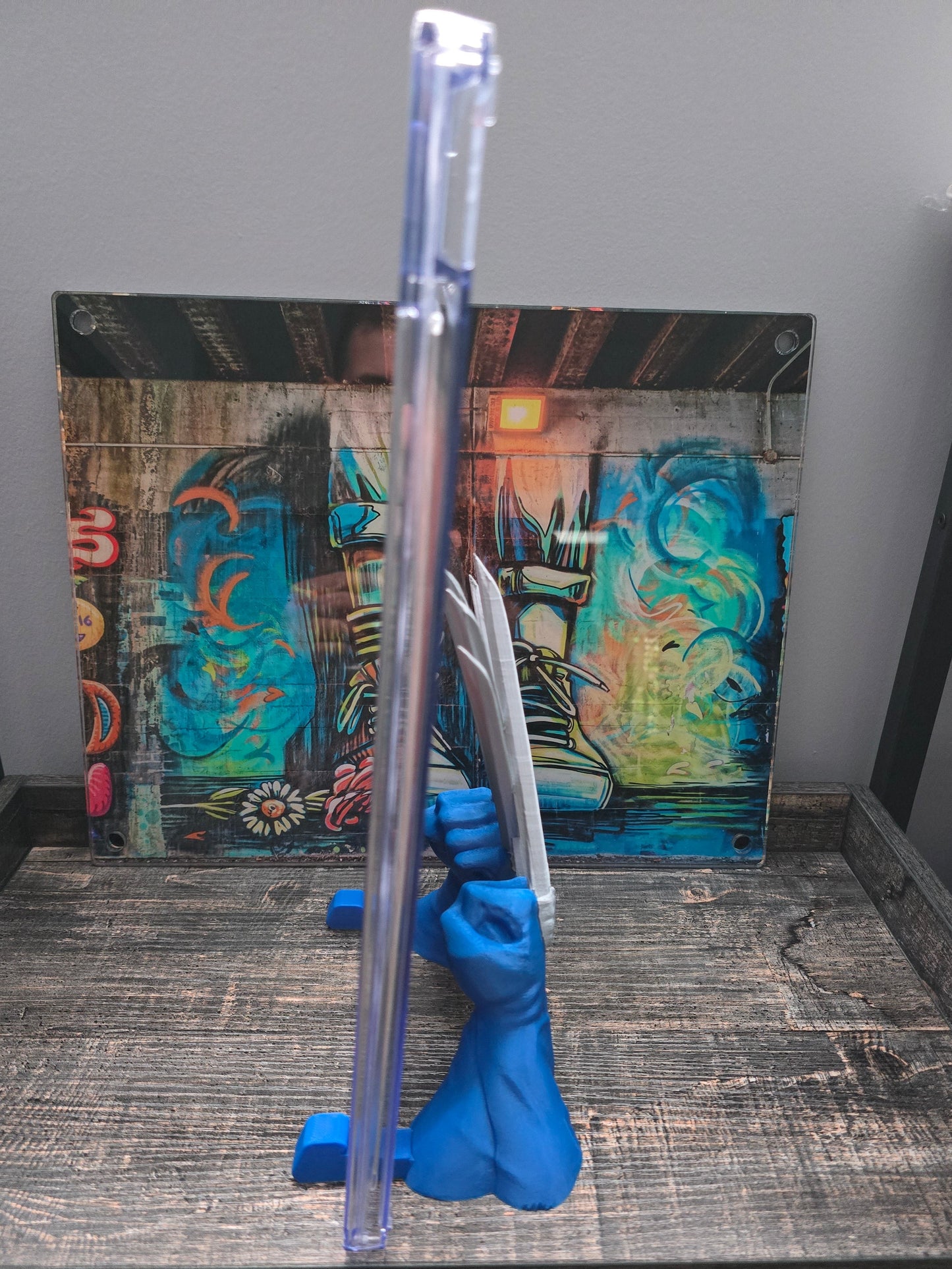 Wolverine Claws Comic Book Stand