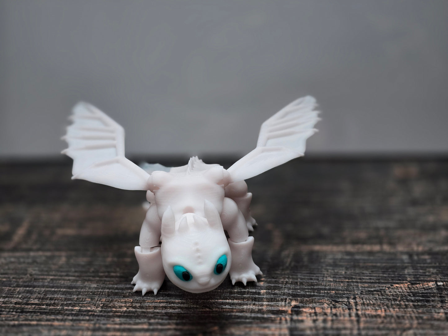 Lightfury (Luna) - Medium 8"