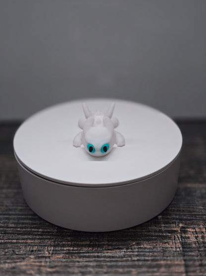 Pocket Friend - Light Fury (Luna)