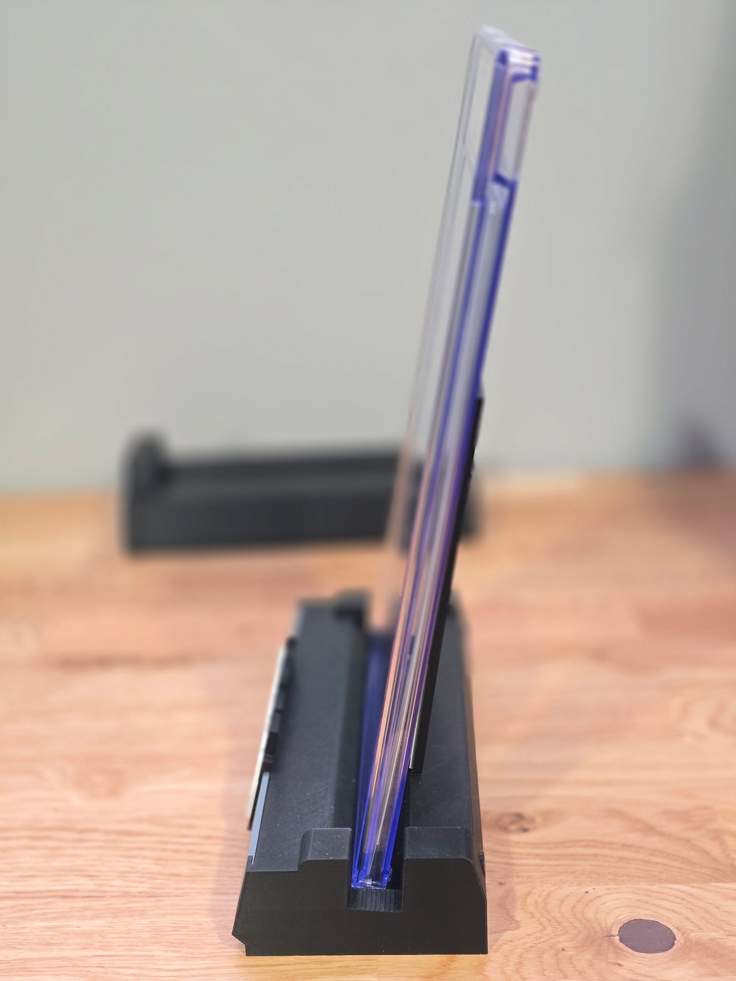 Absolute Batman - Display Stand CGC, CBCS, and Non-Graded Comics