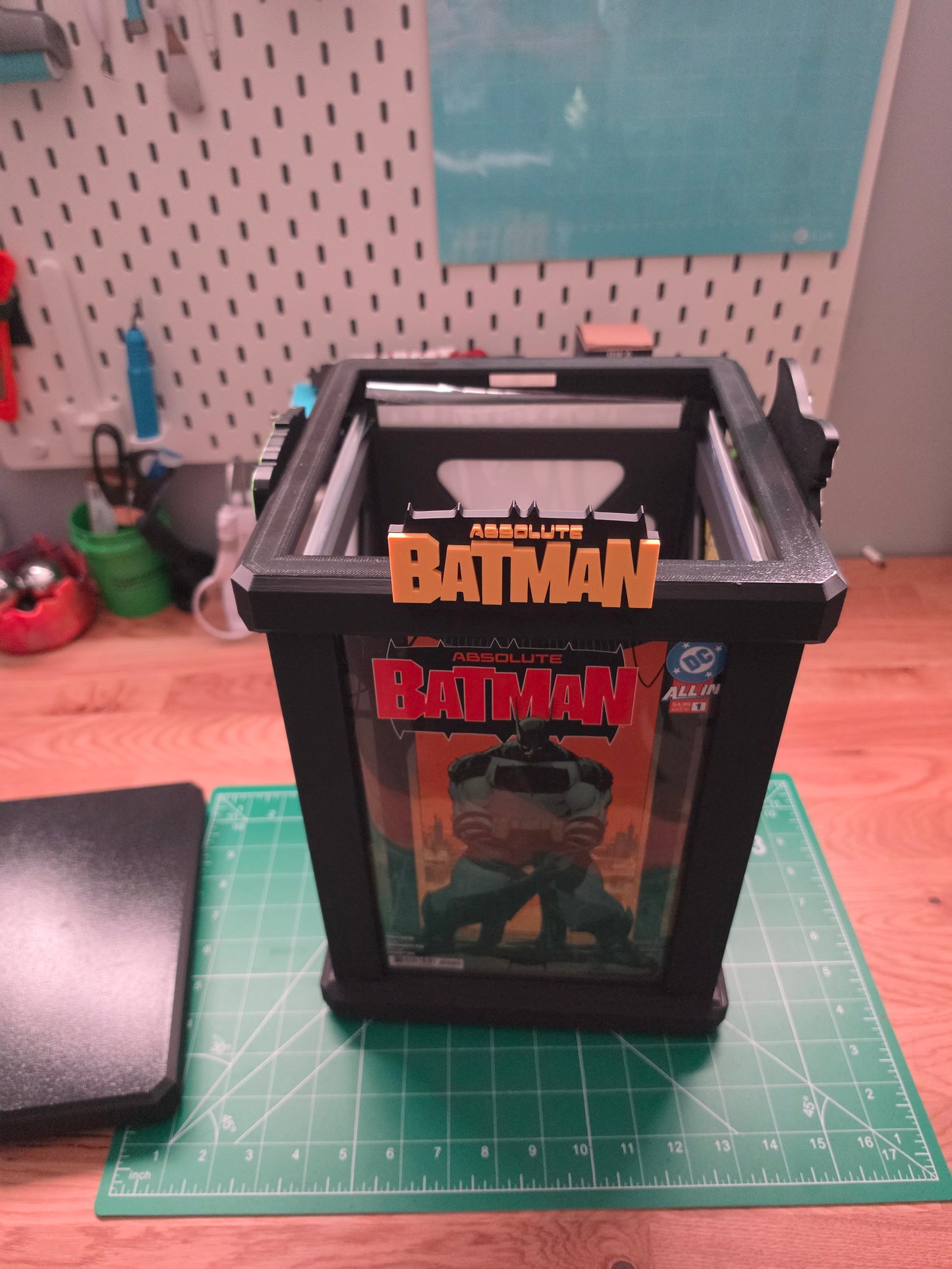 Comic Book Display Spinner/Storage Container for Non-Graded Comic Books