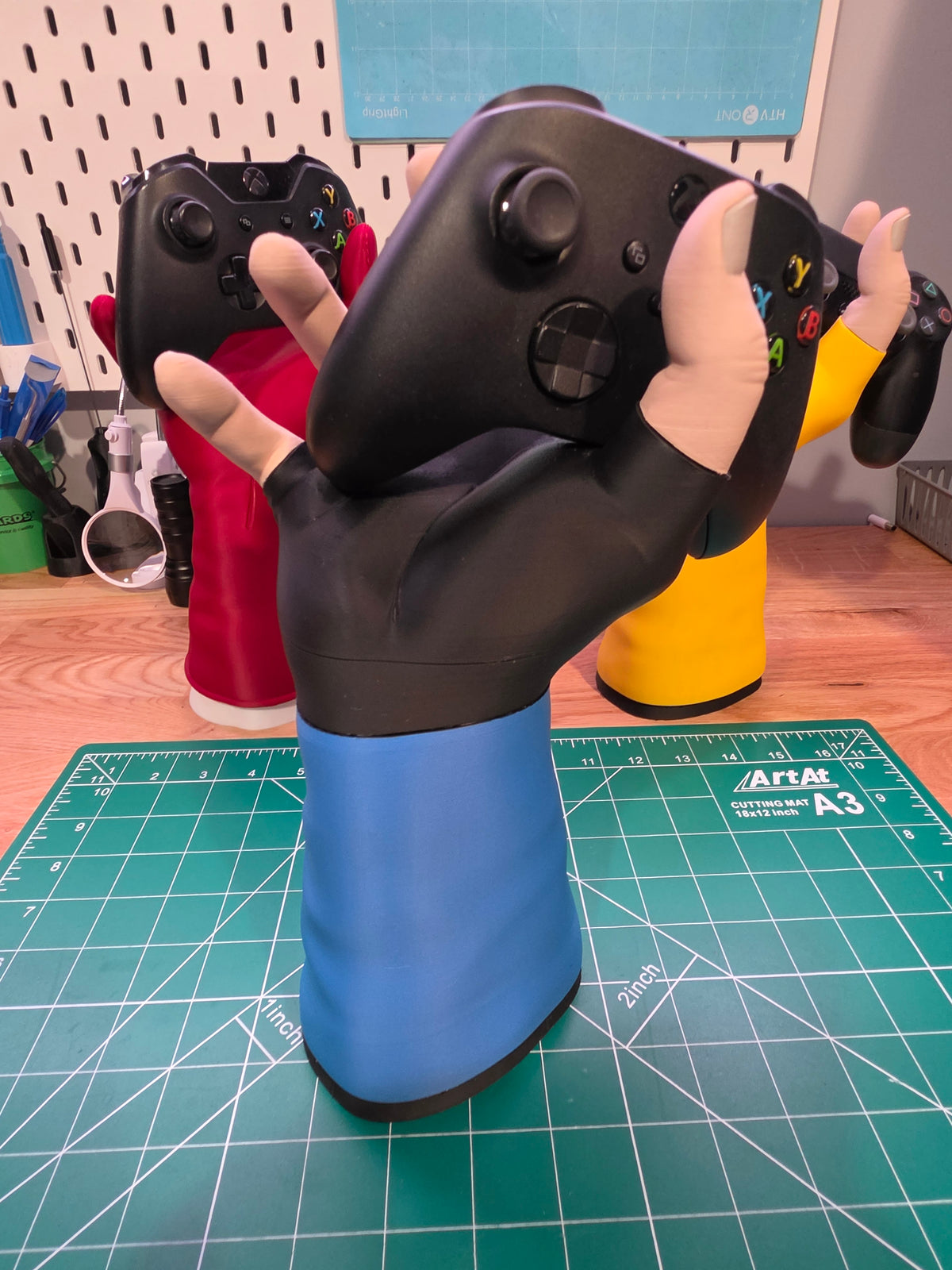Invincible Series- PS4/PS5/ Xbox/Headset Remote Controller Holder Stand